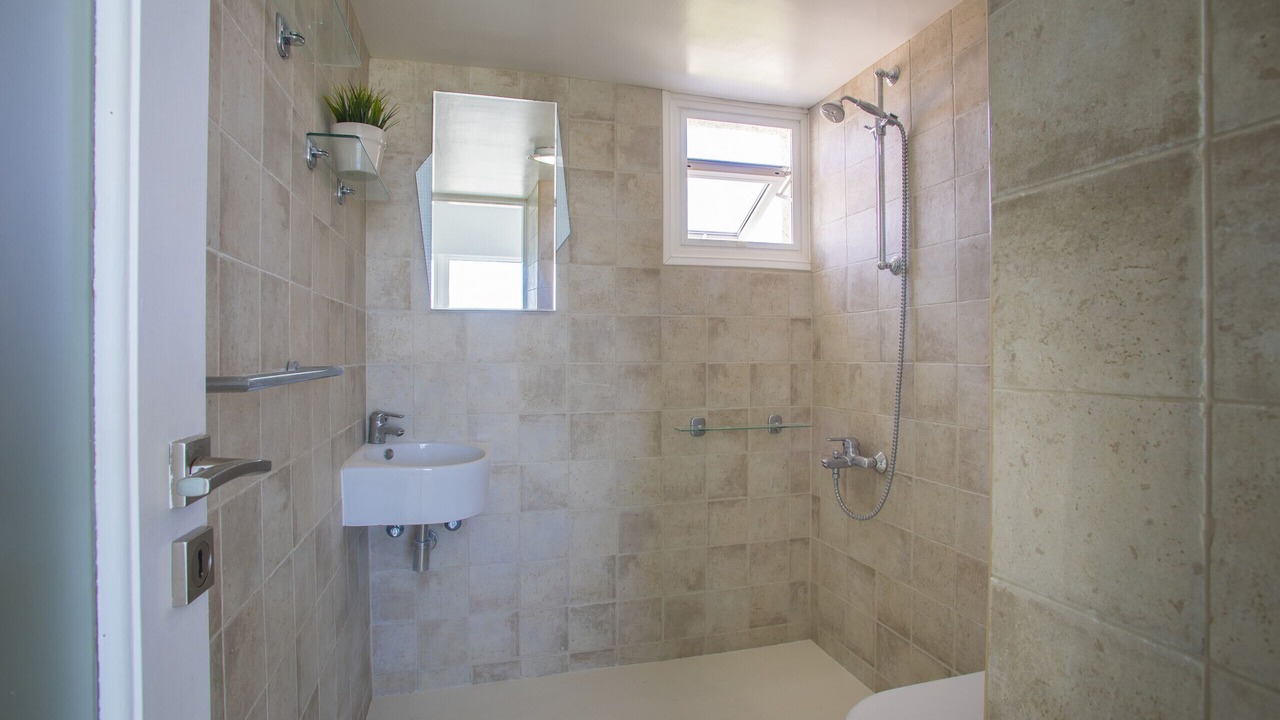 Photo of Bathroom in Oroklini