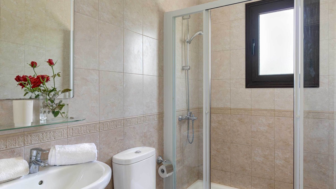 Photo of Bathroom in Latsi