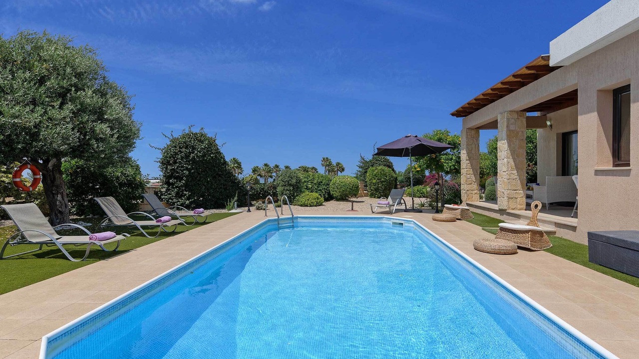 Photo of Outdoor in Latsi
