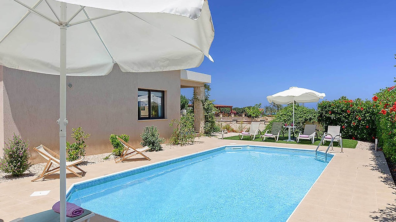 Photo of Outdoor in Latsi