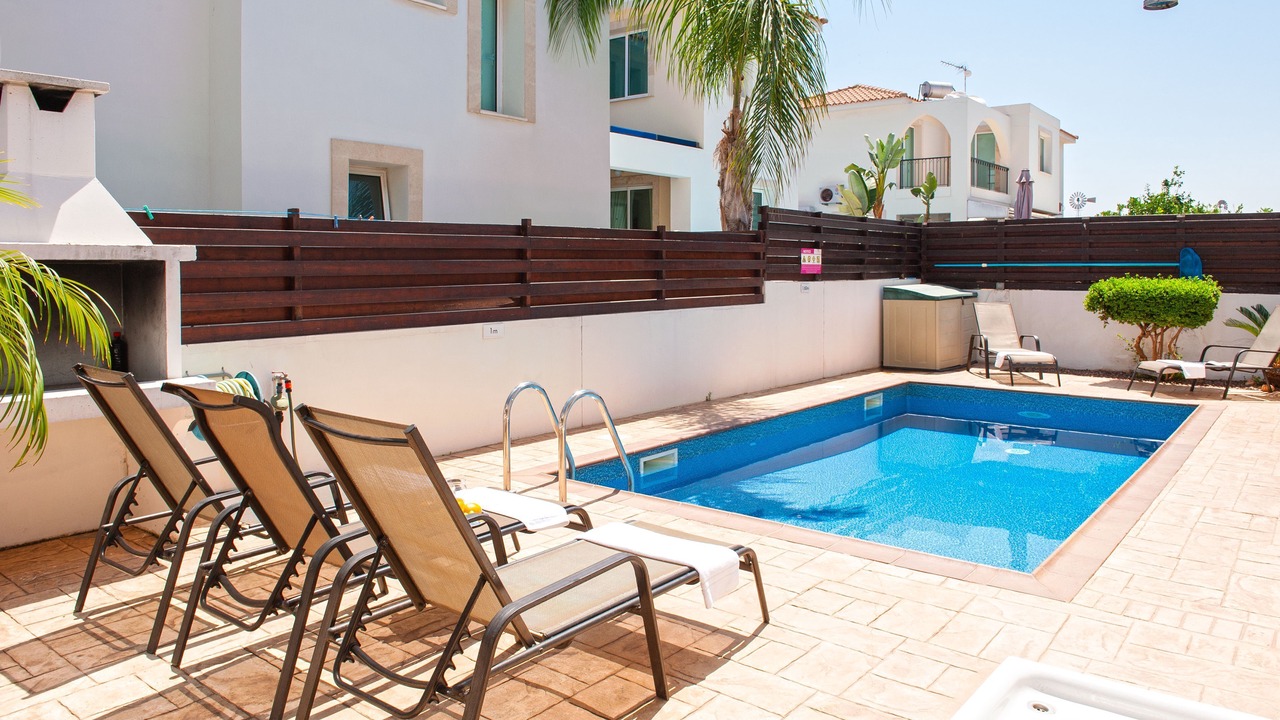 Photo of Outdoor in Pernera