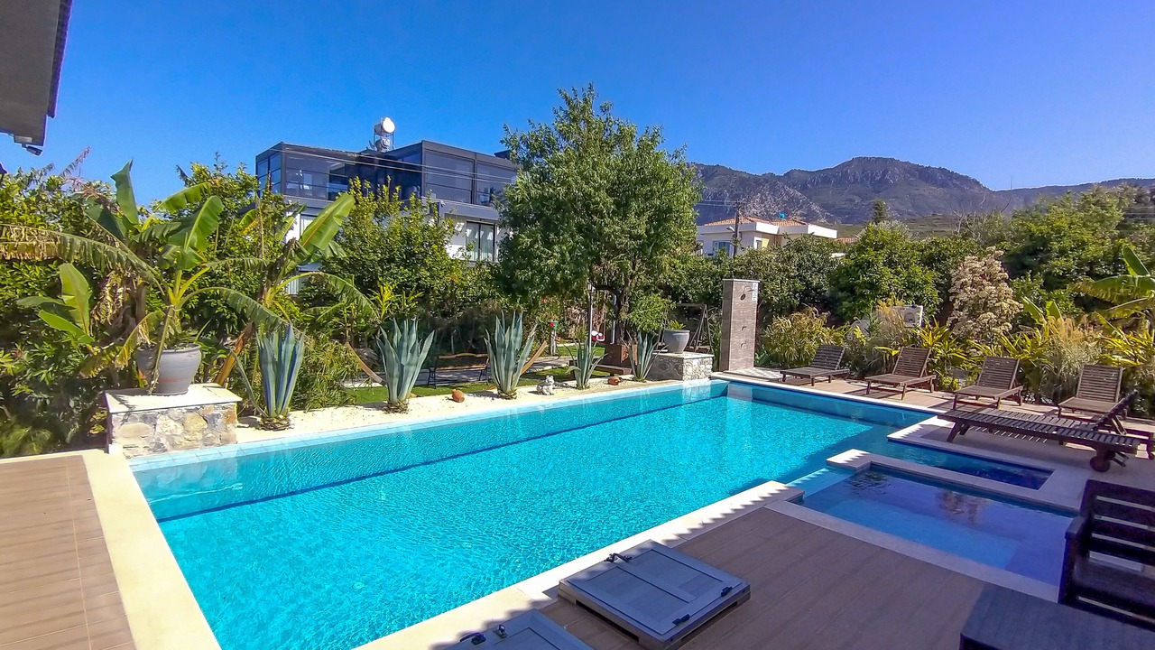 Photo of Outdoor in Karavas