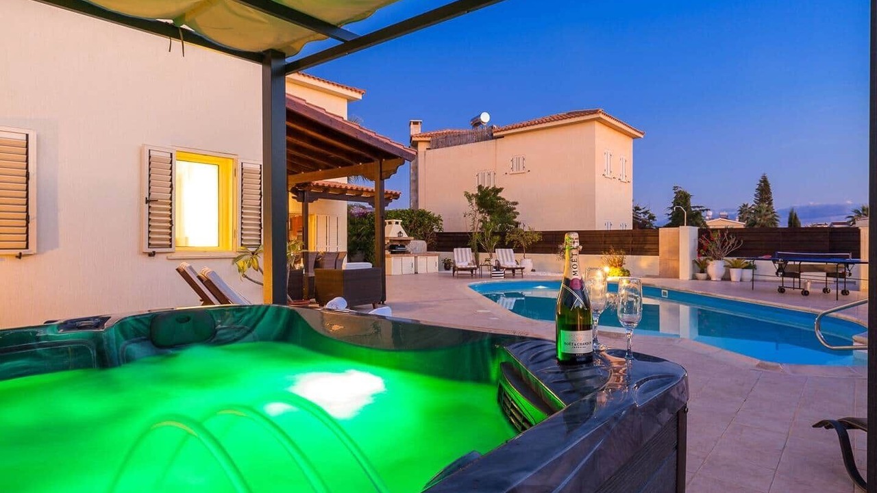 Photo of Outdoor in Pegeia