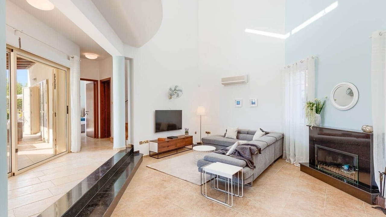 Photo of Livingroom in Pegeia