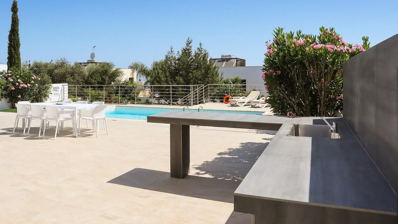 Photo of Outdoor in Miliou