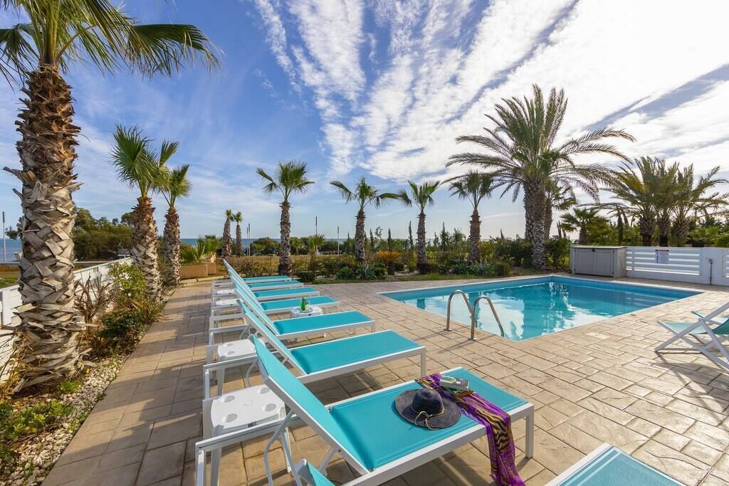 Photo of Outdoor in Pervolia