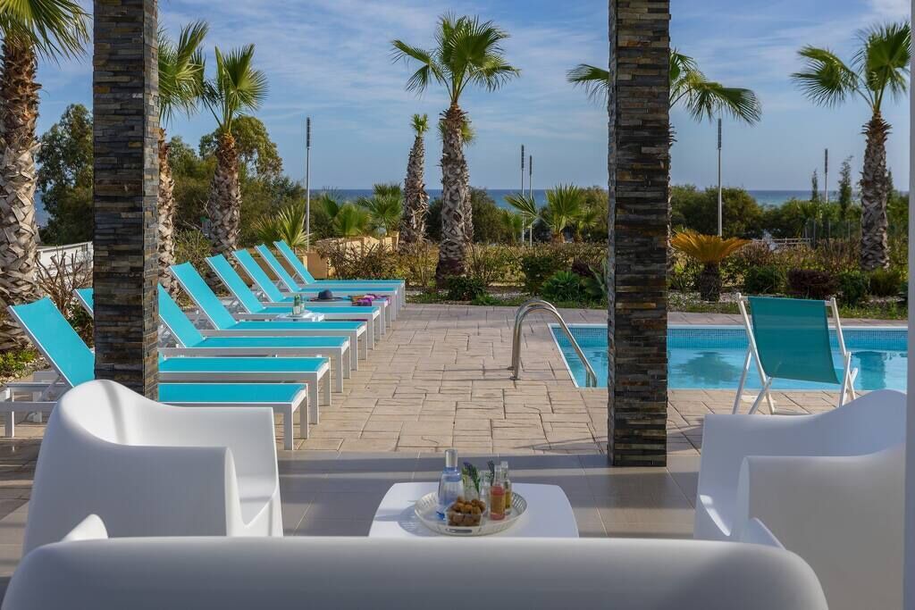 Photo of Outdoor in Pervolia