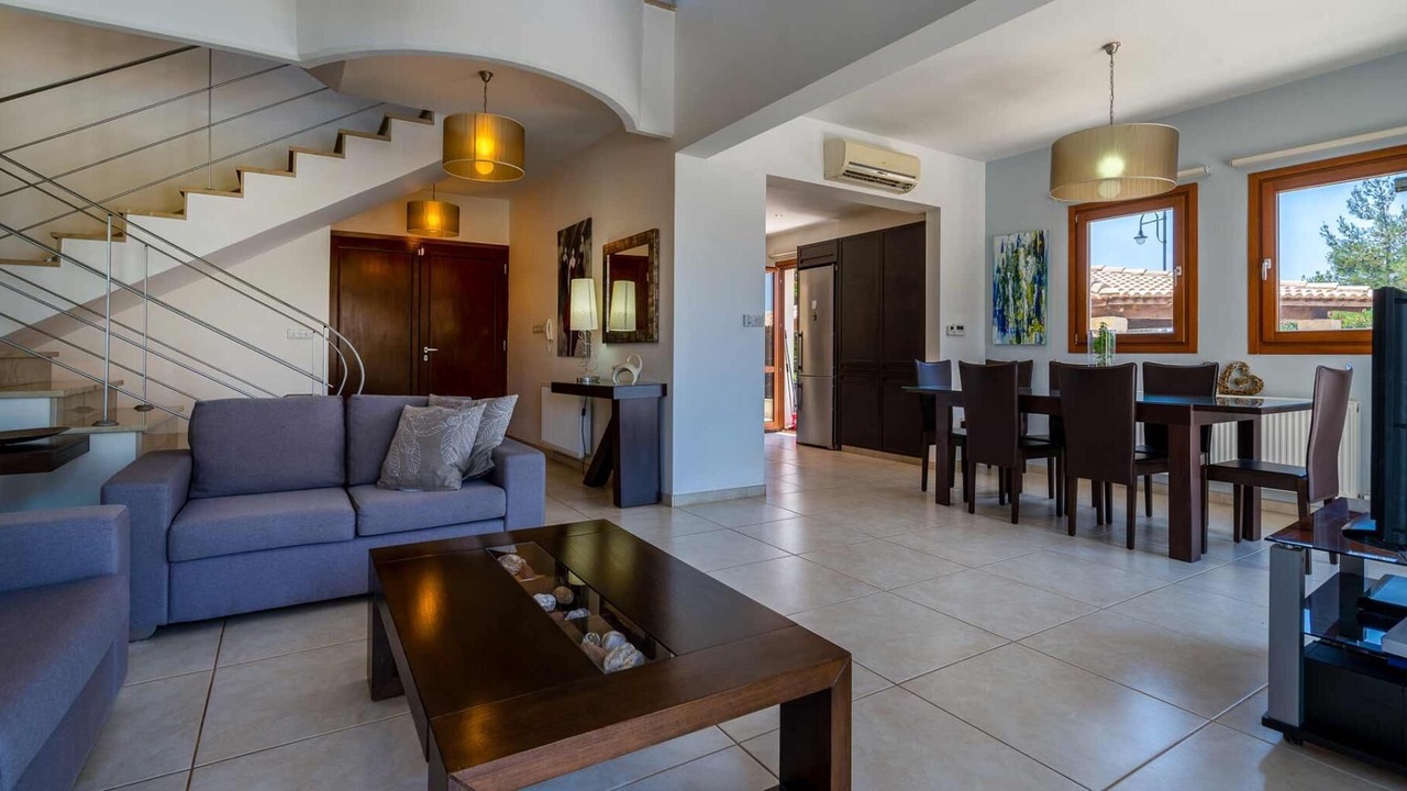 Photo of Livingroom in Aphrodite Hills