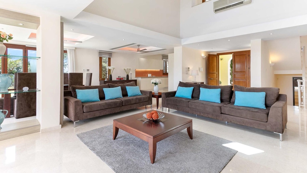 Photo of Livingroom in Aphrodite Hills