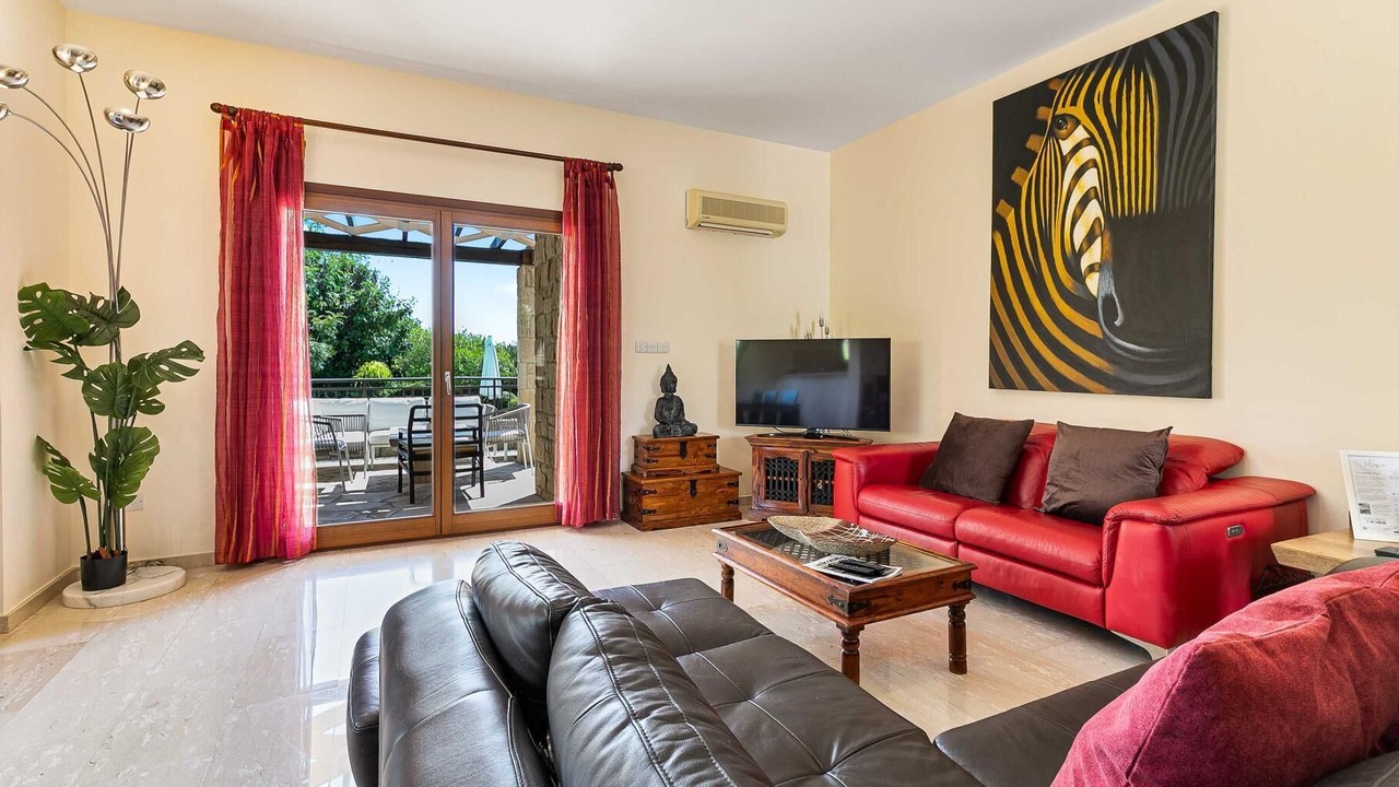 Photo of Livingroom in Aphrodite Hills