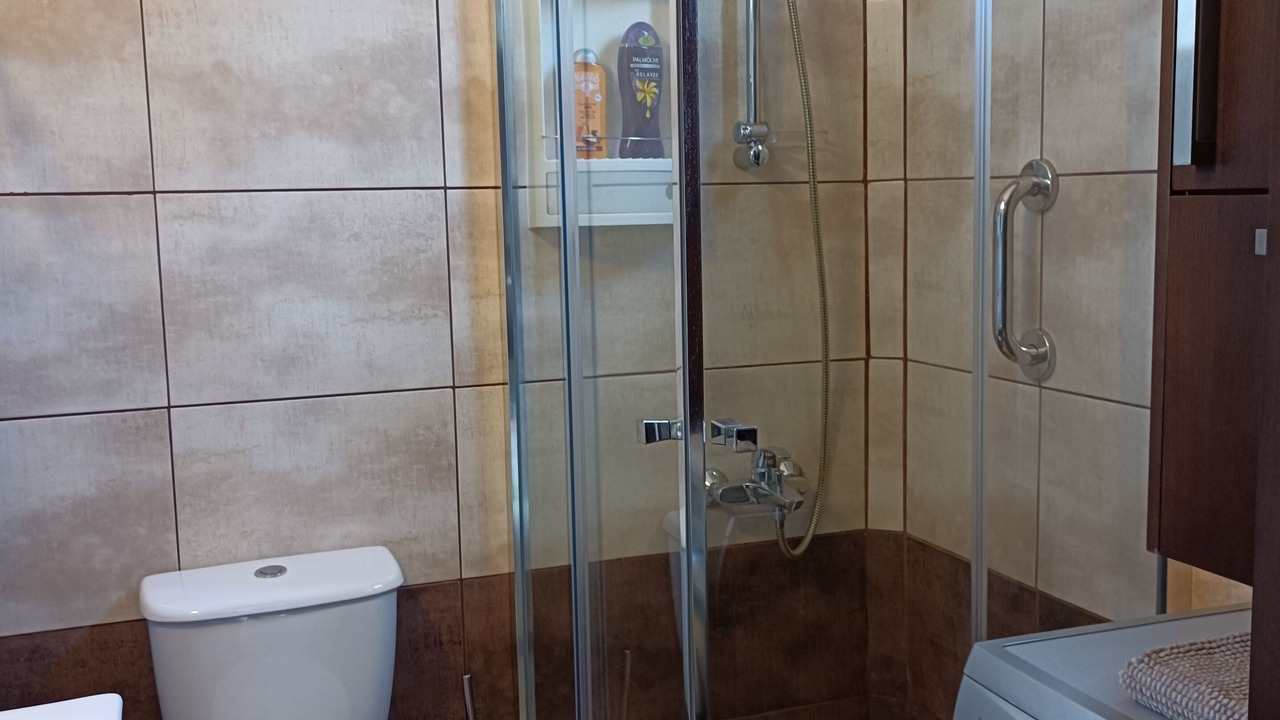 Photo of Bathroom in Pervolia