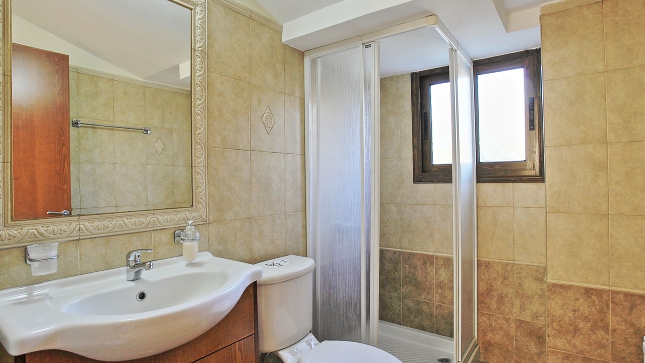 Photo of Bathroom in Pano Arodhes