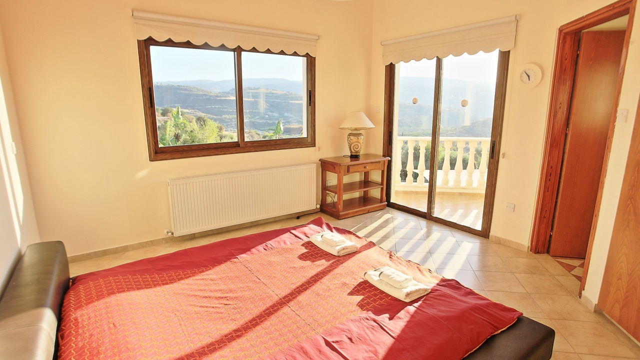 Photo of Bedroom in Pano Arodhes