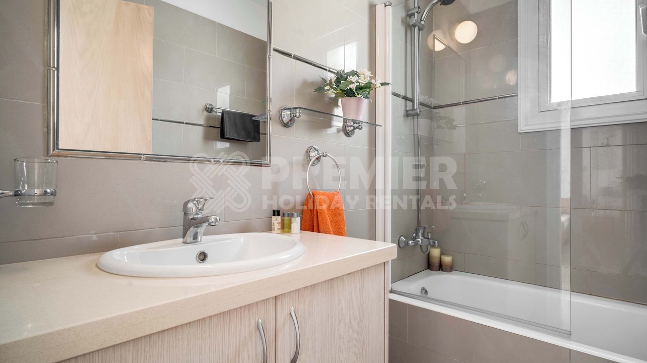 Photo of Bathroom in Pernera