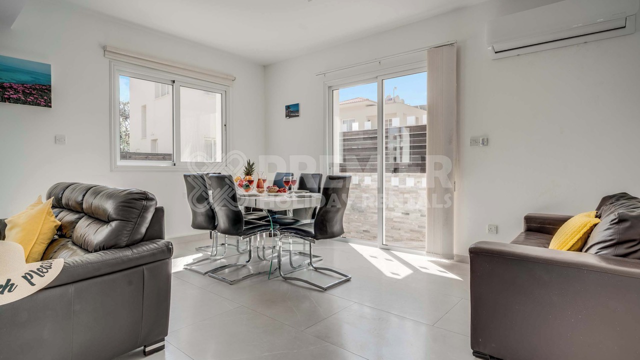 Photo of Livingroom in Pernera