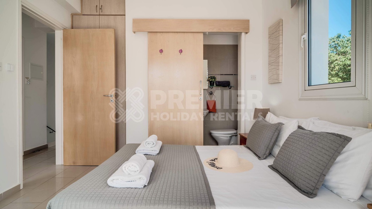 Photo of Bedroom in Pernera