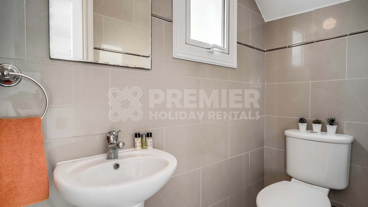 Photo of Bathroom in Pernera