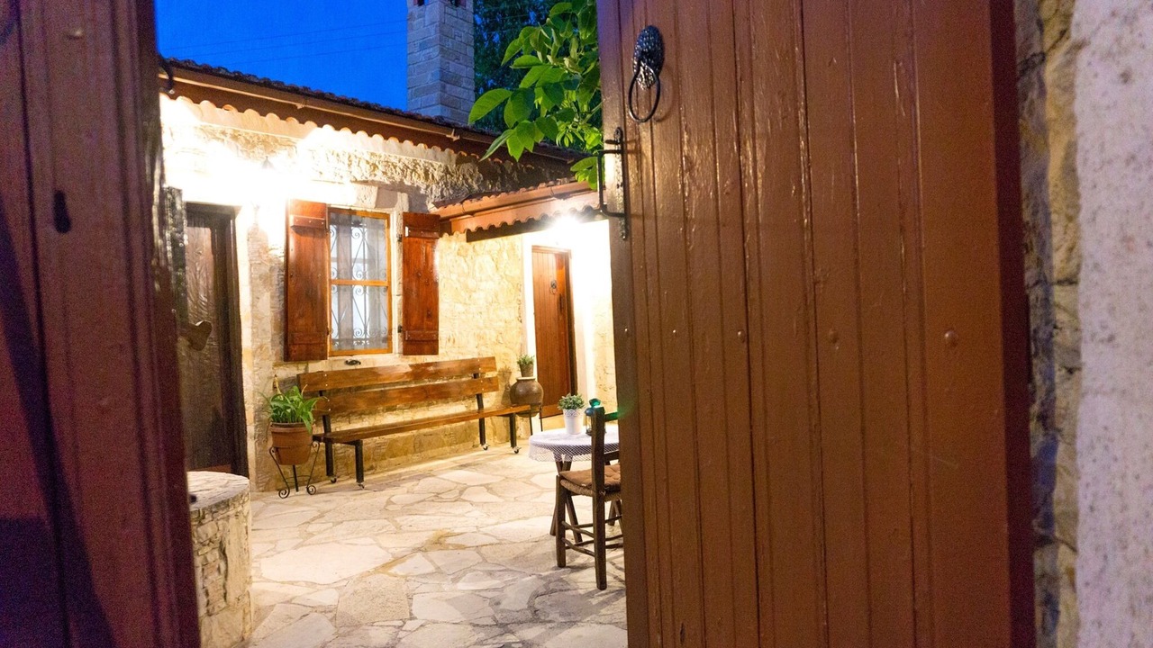 Photo of Patio Balcony in Lofou
