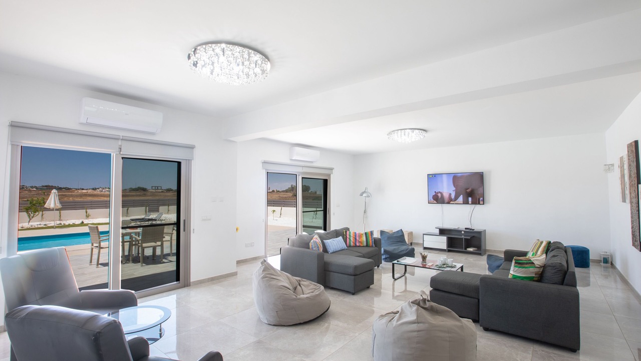 Photo of Livingroom in Paralimni