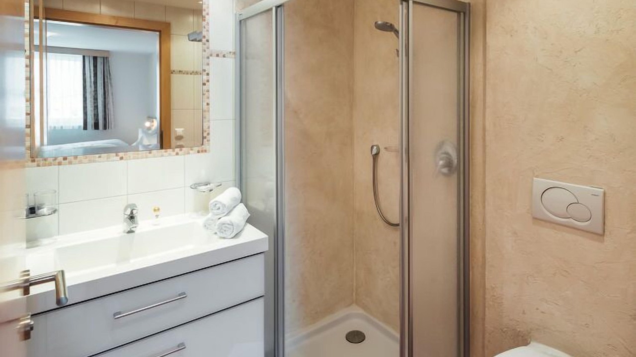 Photo of Bathroom in Ladis