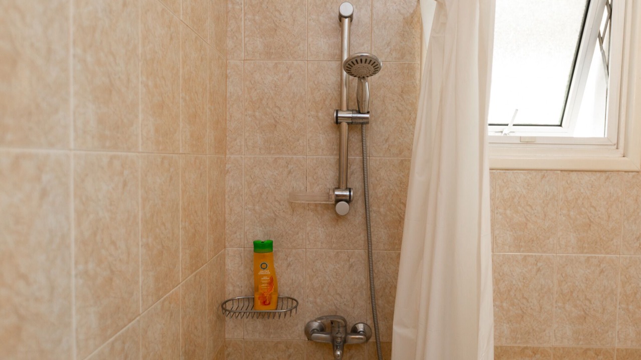 Photo of Bathroom in Skala
