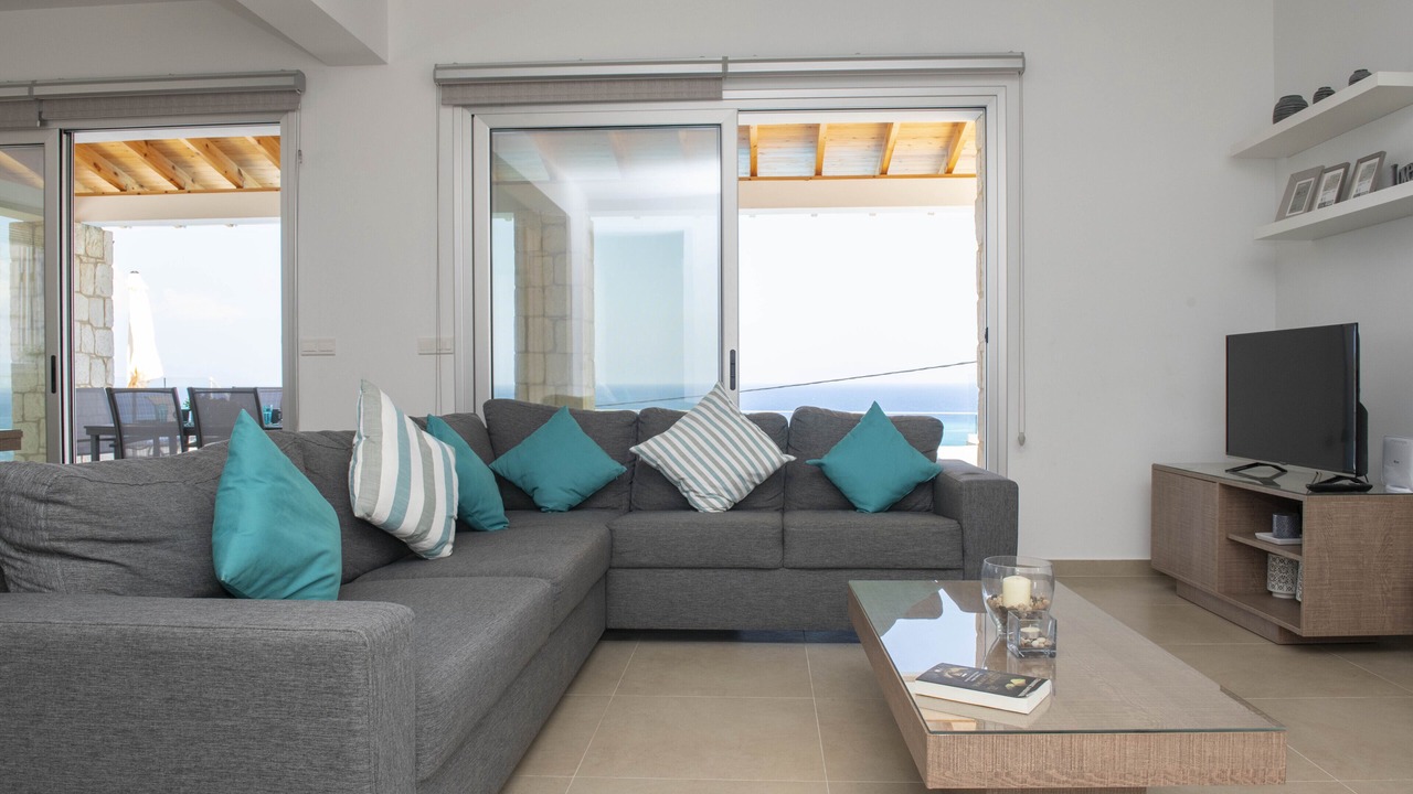 Photo of Livingroom in Latchi