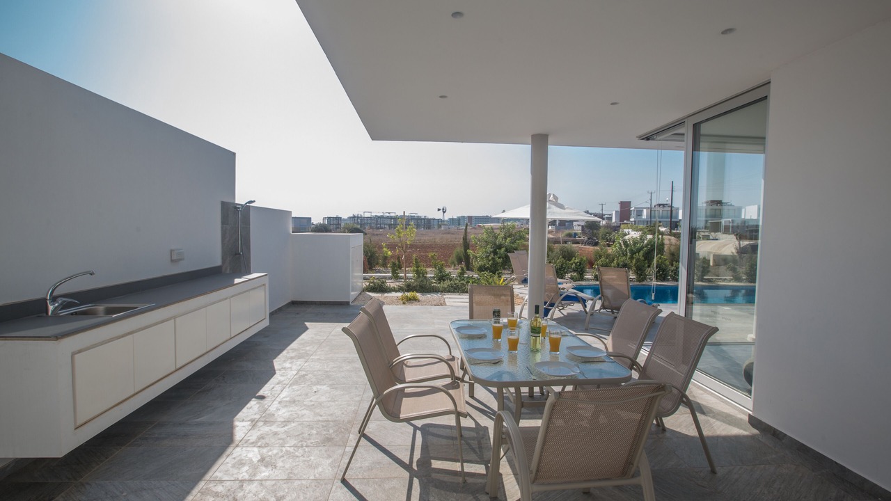 Photo of Outdoor in Pernera