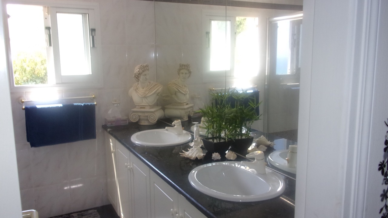 Photo of Bathroom in Kissonerga