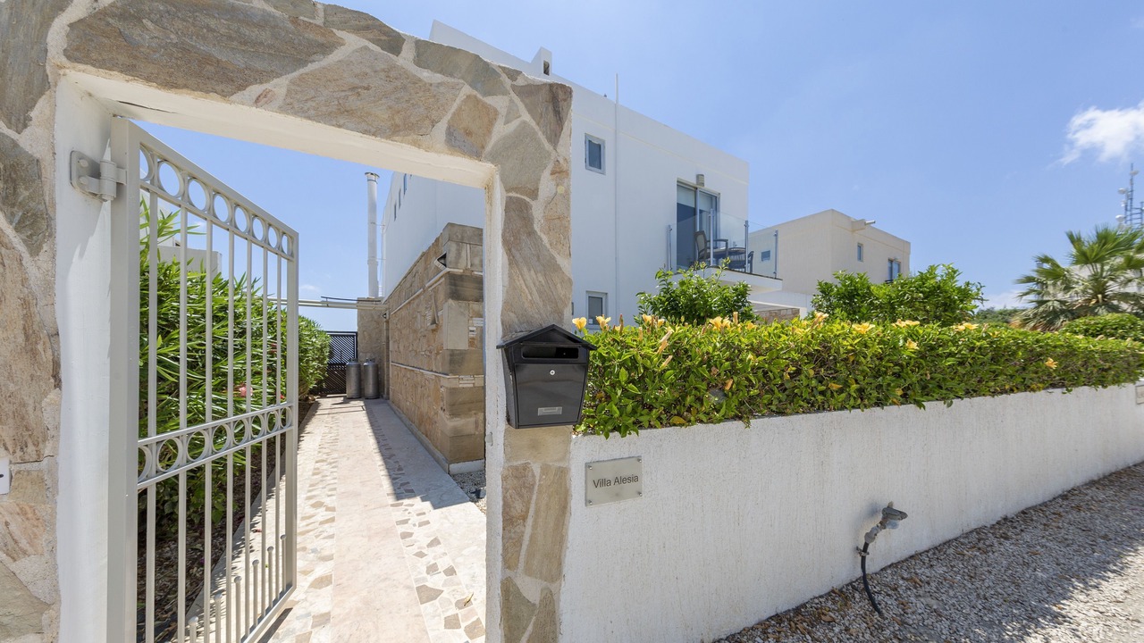 Photo of Outdoor in Tremithousa