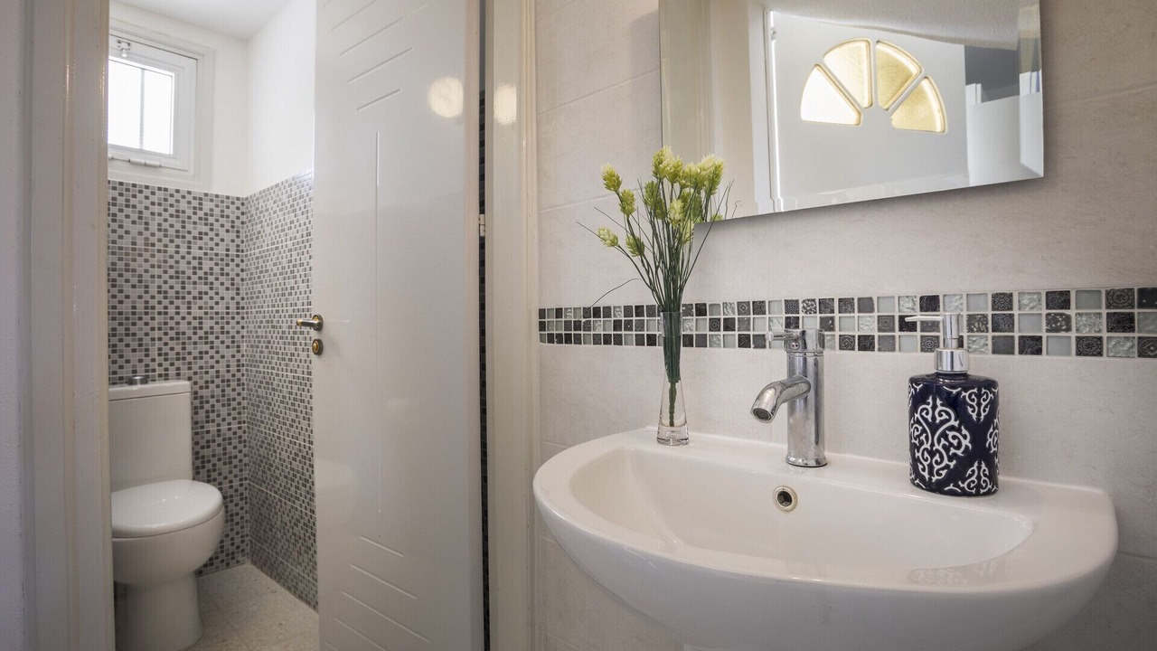 Photo of Bathroom in Pervolia