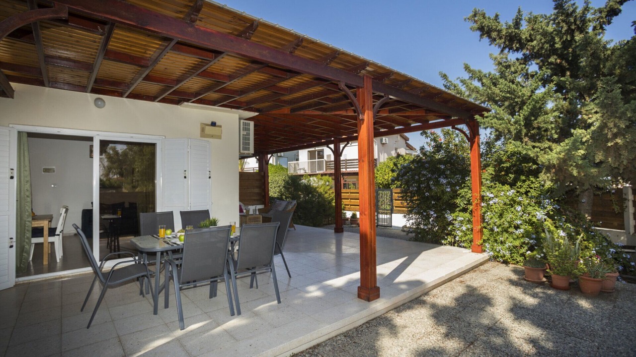 Photo of Outdoor in Pervolia