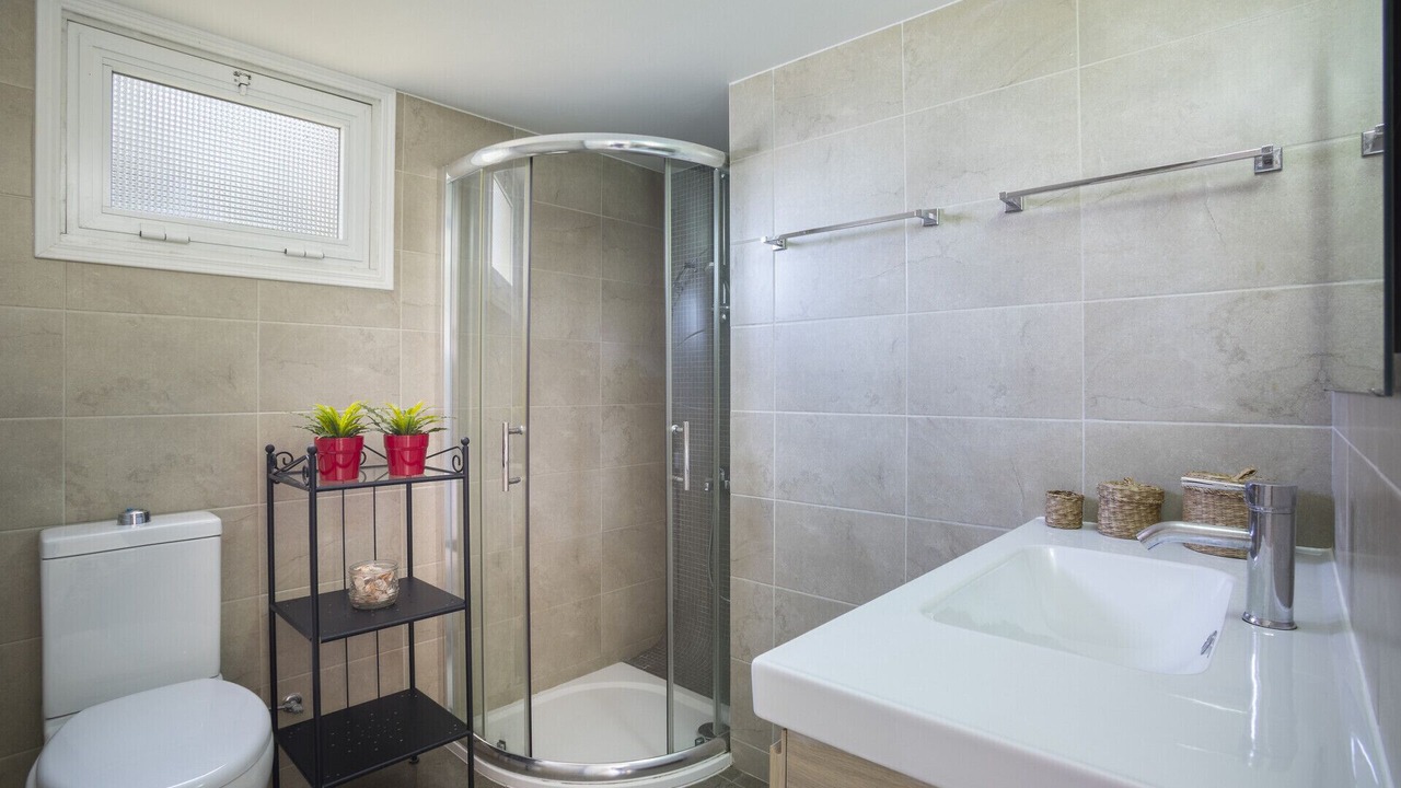 Photo of Bathroom in Pervolia