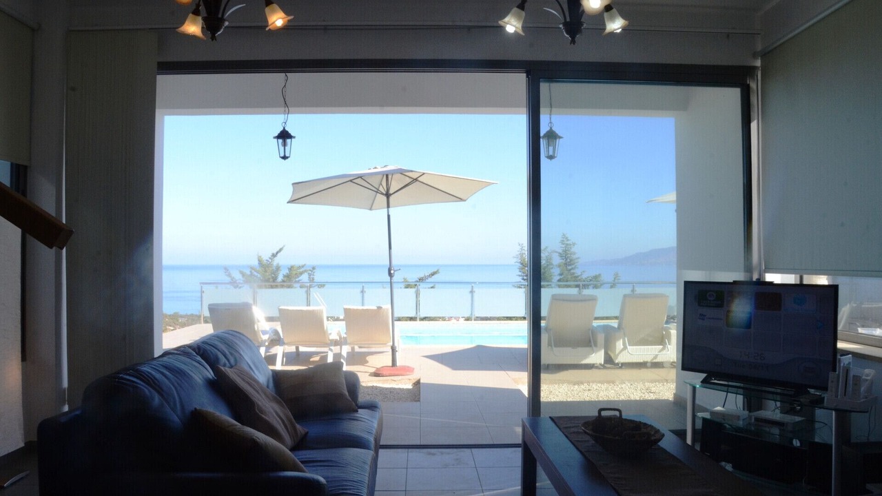 Photo of Livingroom in Latchi