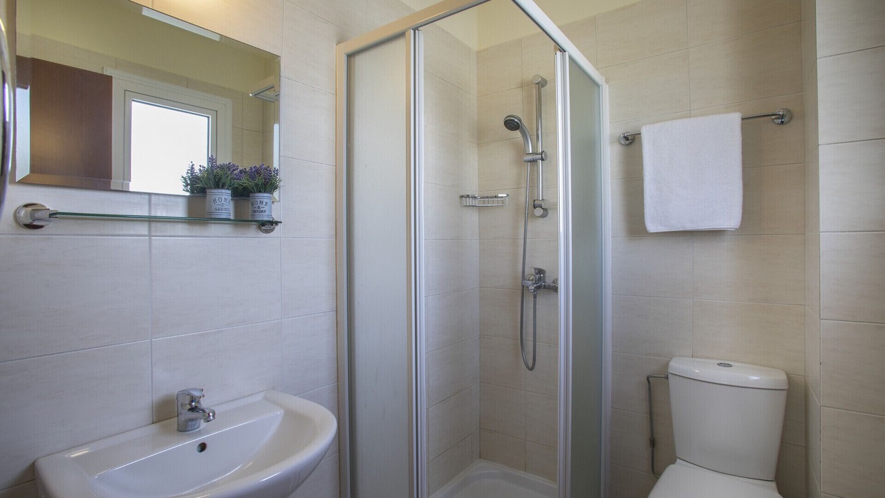 Photo of Bathroom in Pernera