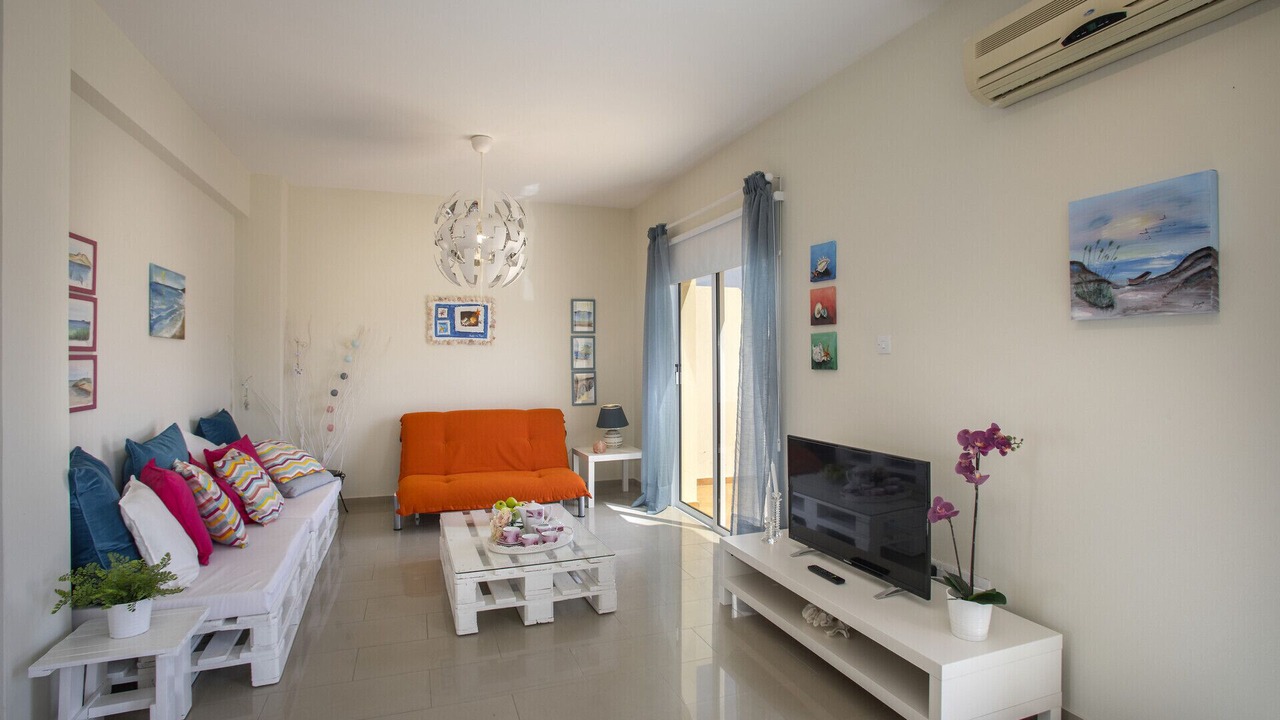 Photo of Livingroom in Pernera