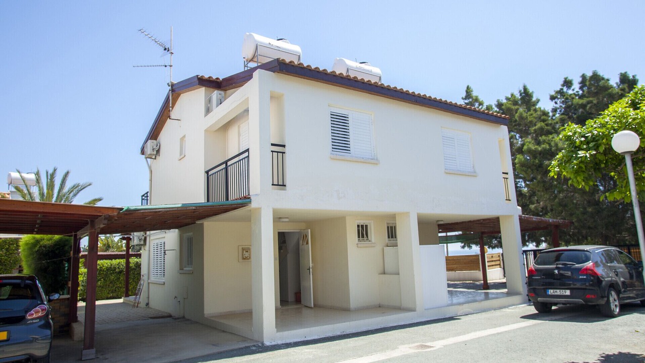 Photo of Outdoor in Pervolia