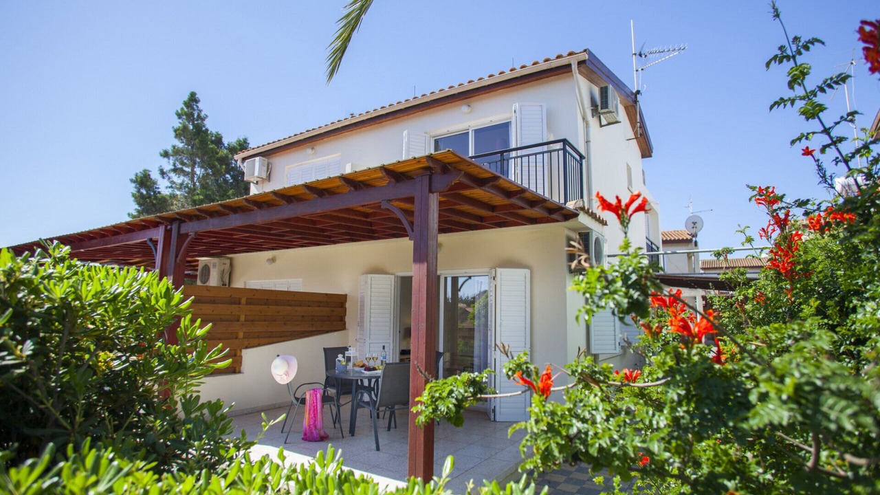 Photo of Outdoor in Pervolia