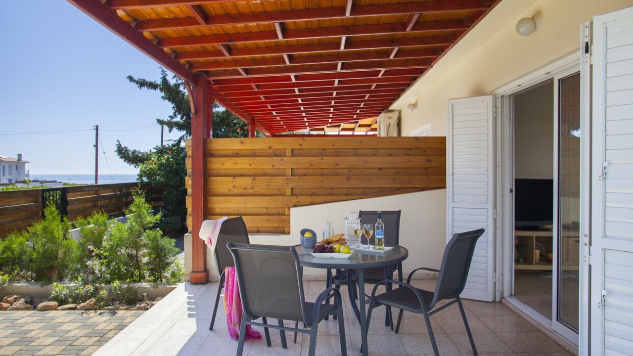 Photo of Outdoor in Pervolia
