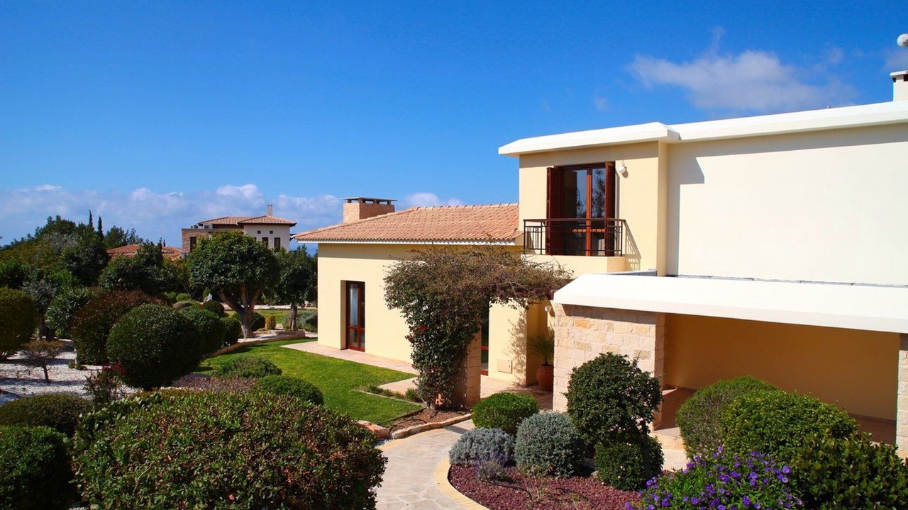 Photo of Others in Aphrodite Hills