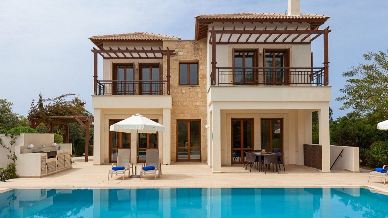 Photo of Others in Aphrodite Hills