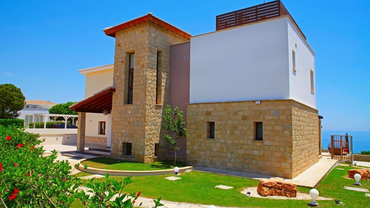 Photo of Others in Aphrodite Hills