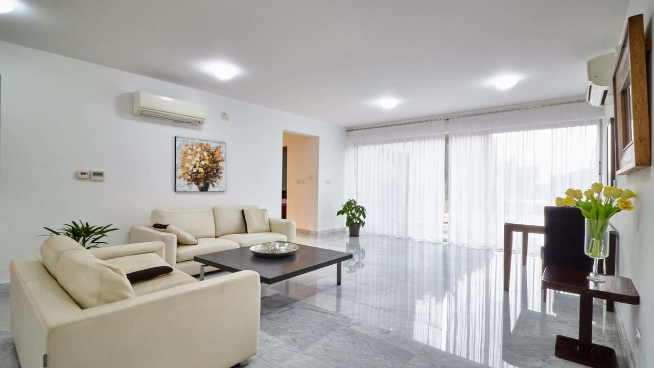 Photo of Livingroom in Latchi
