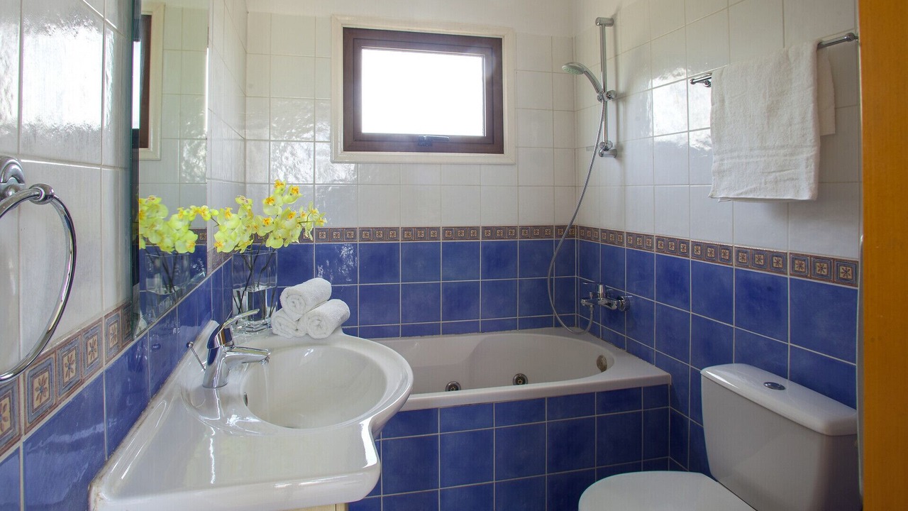 Photo of Bathroom in Pernera