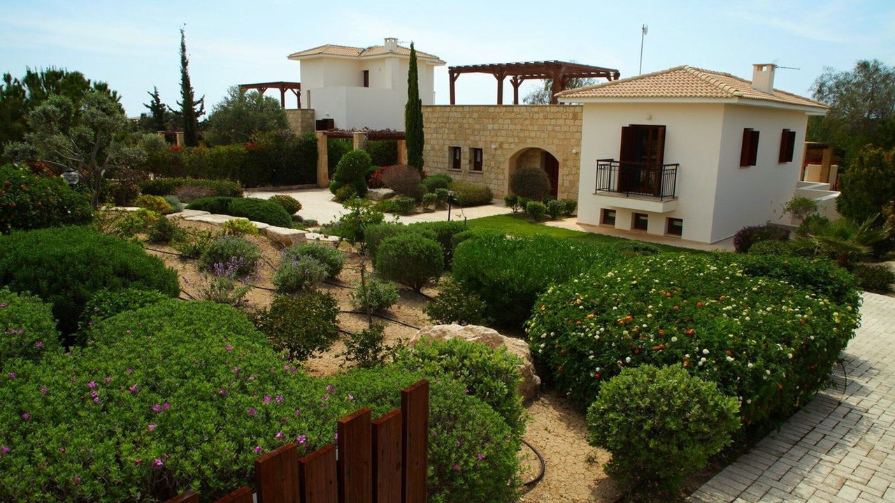 Photo of Others in Aphrodite Hills