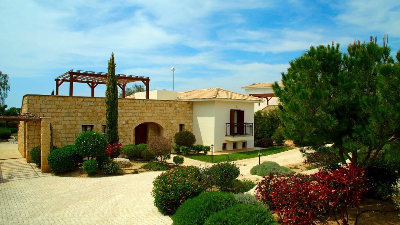 Photo of Others in Aphrodite Hills