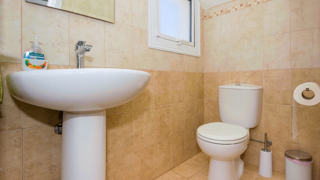 Photo of Bathroom in Pernera