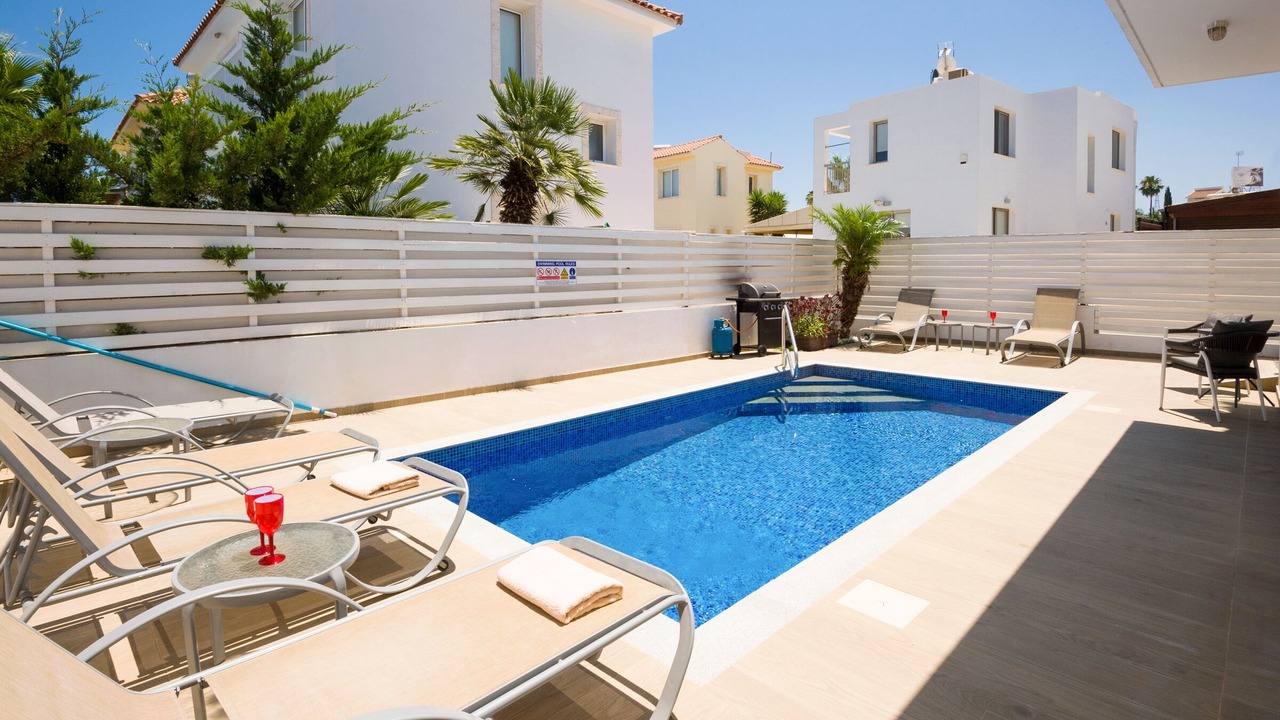 Photo of Outdoor in Pernera