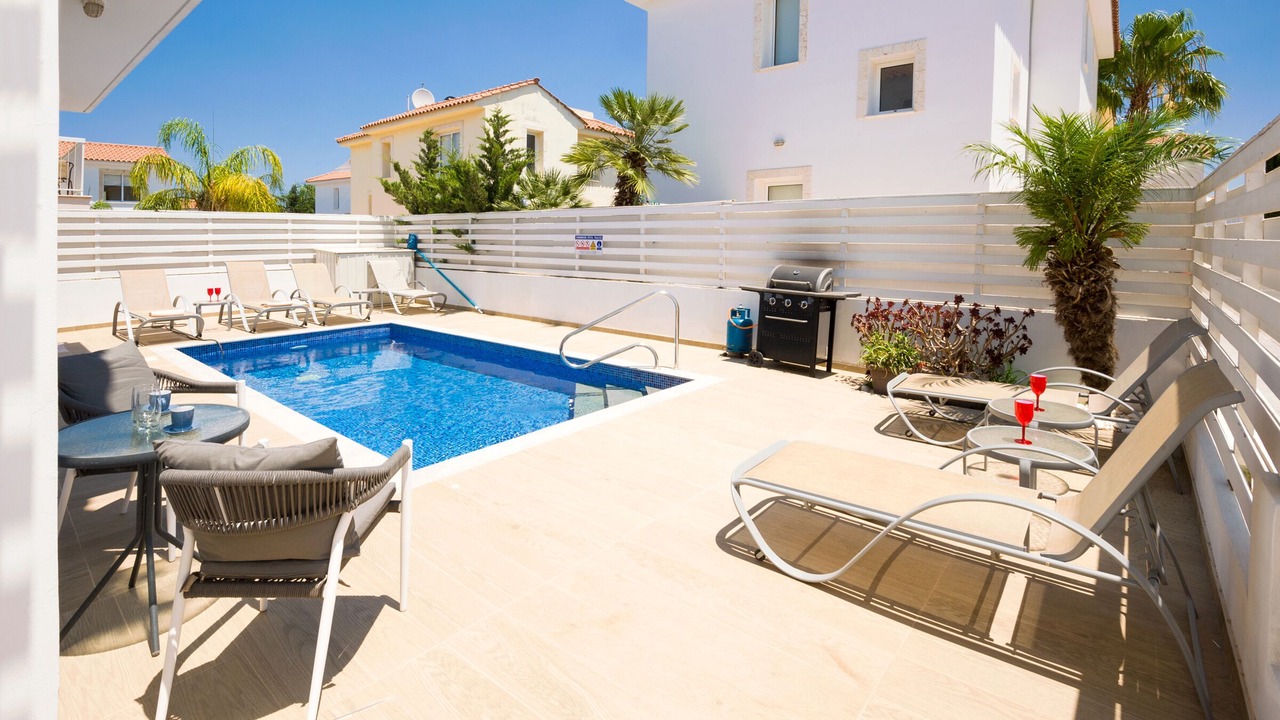 Photo of Outdoor in Pernera