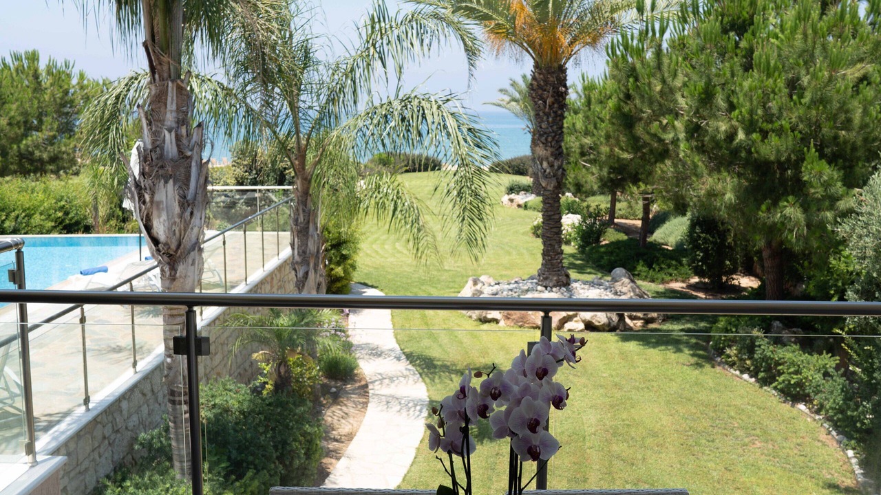 Photo of Outdoor in Polis