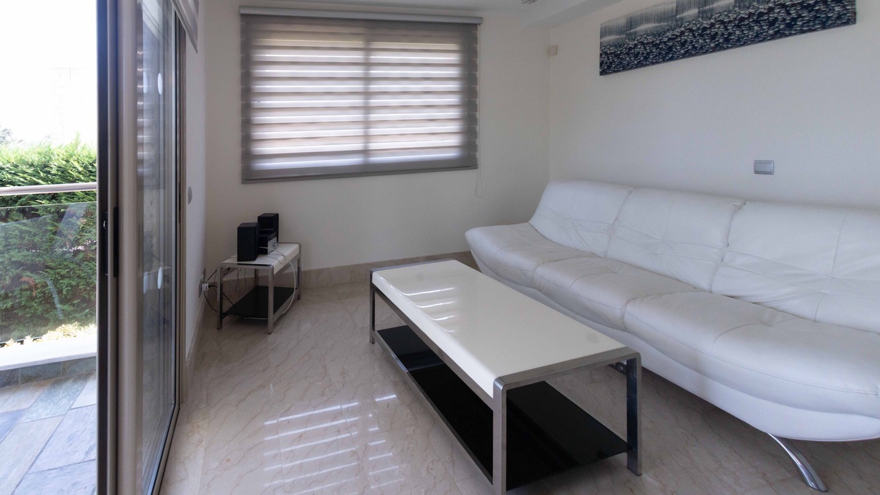 Photo of Livingroom in Polis